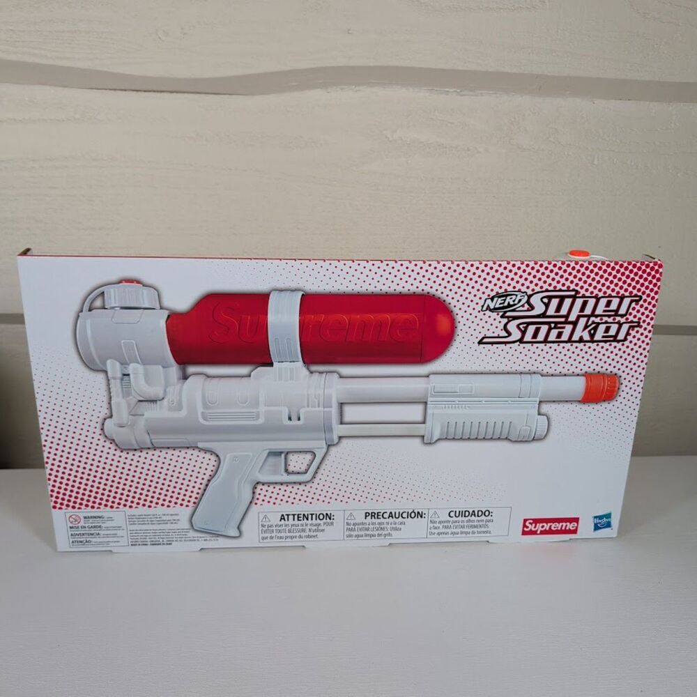 Supreme Nerf Super Soaker NIB - Picture 2 of 2